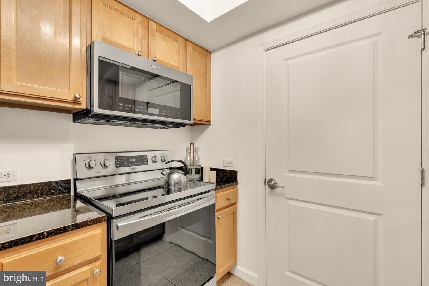 880 N Pollard Street #801 photo 7