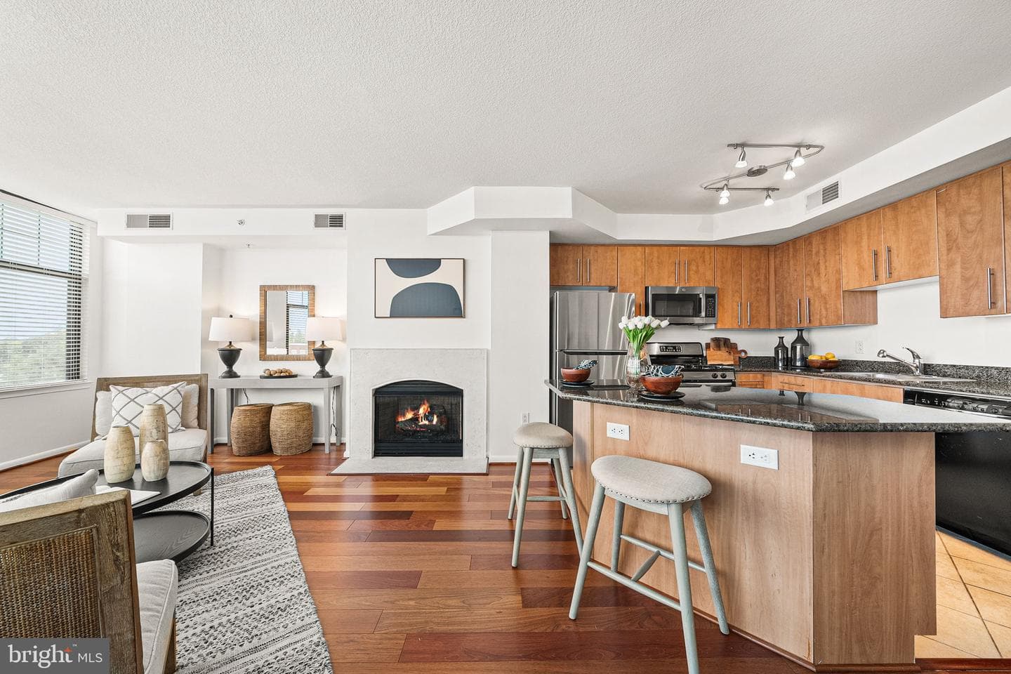 1021 N Garfield Street #637 photo 15