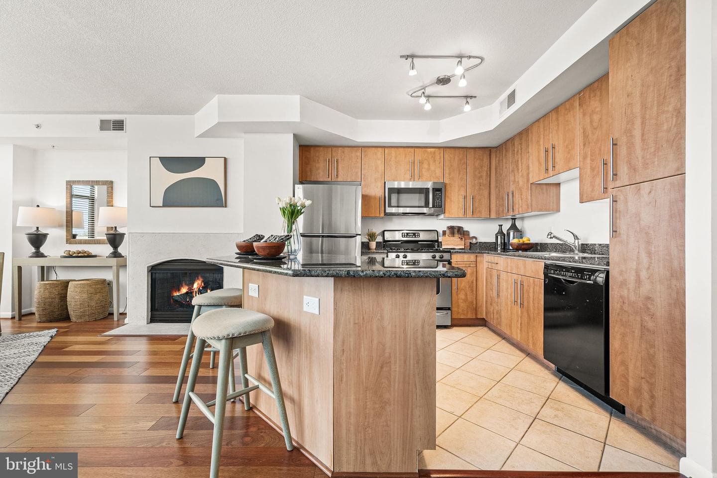 1021 N Garfield Street #637 photo 8