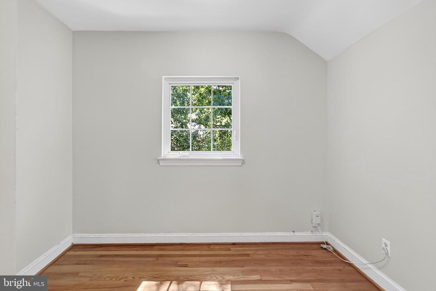 204 N Evergreen Street photo 33