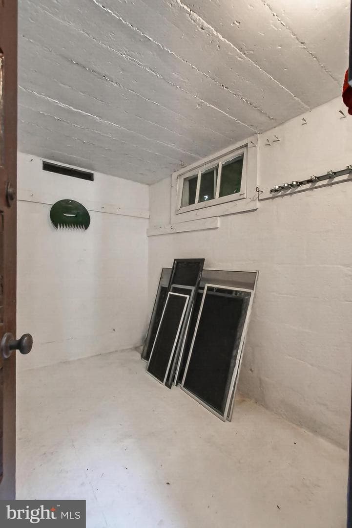 204 N Evergreen Street photo 45