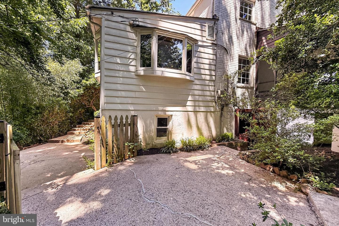 204 N Evergreen Street photo 50