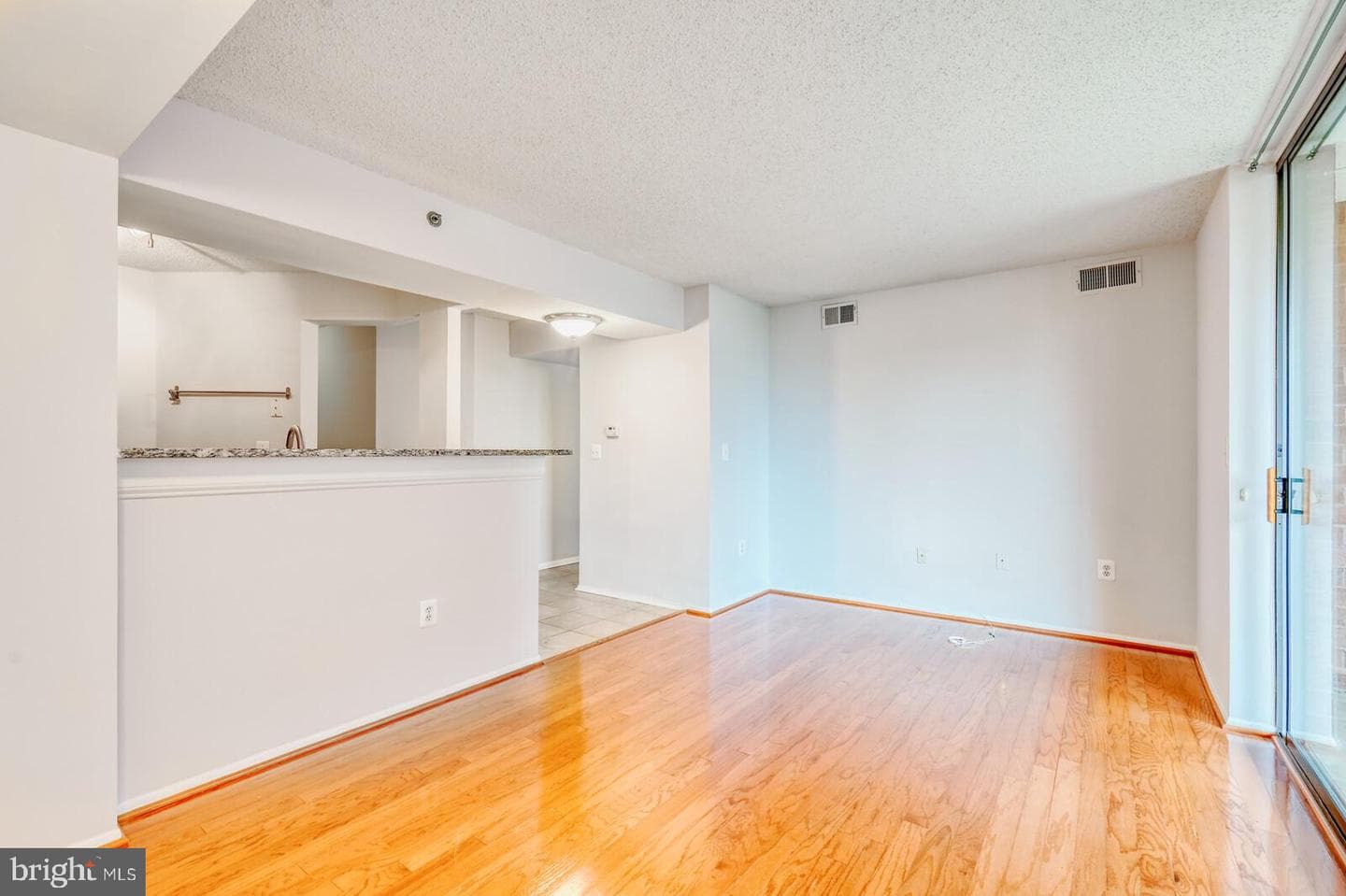 1001 N Vermont Street #811 photo 21