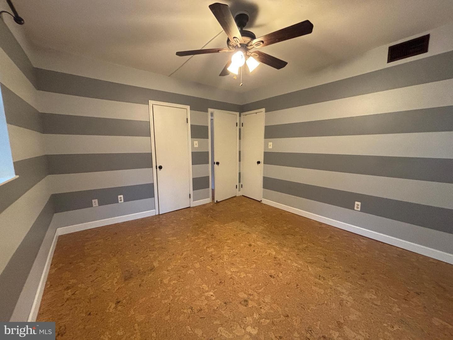 1736 N Rhodes Street #5-290 photo 10