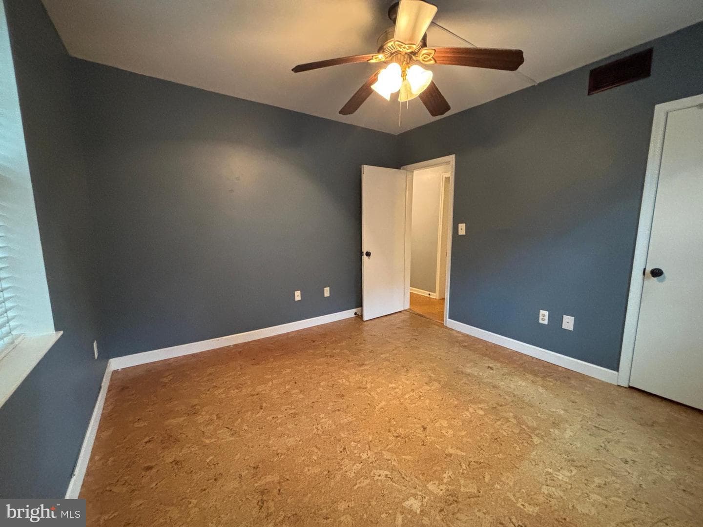 1736 N Rhodes Street #5-290 photo 12