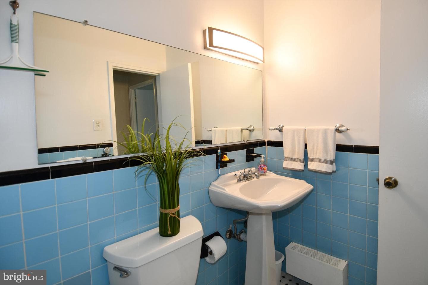 1200 S Arlington Ridge Road #704 photo 19