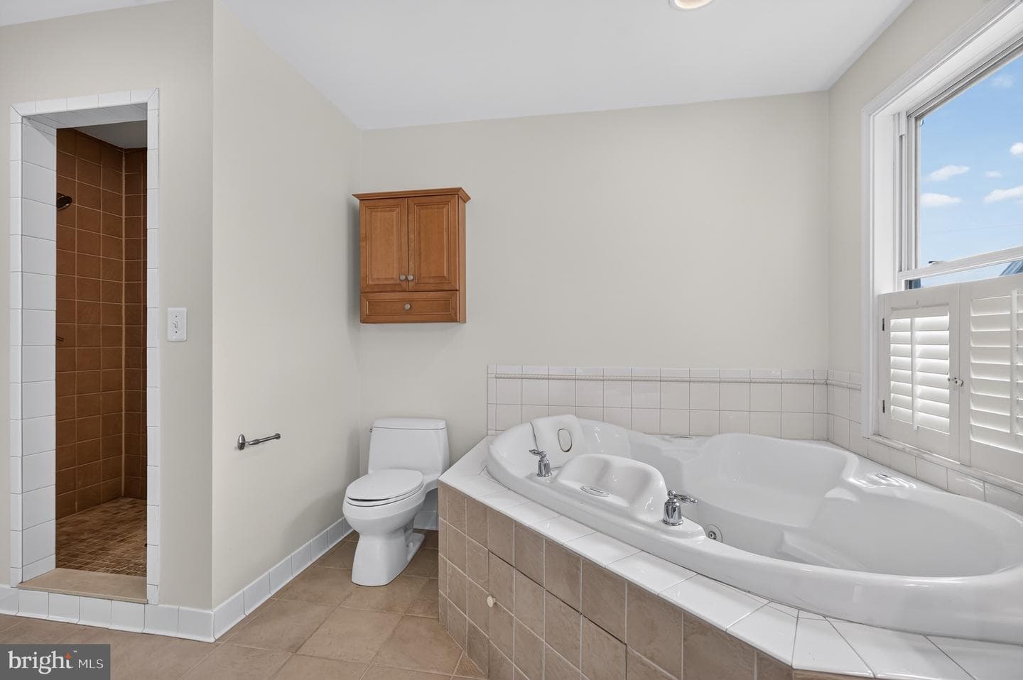 750 N George Mason Drive photo 35