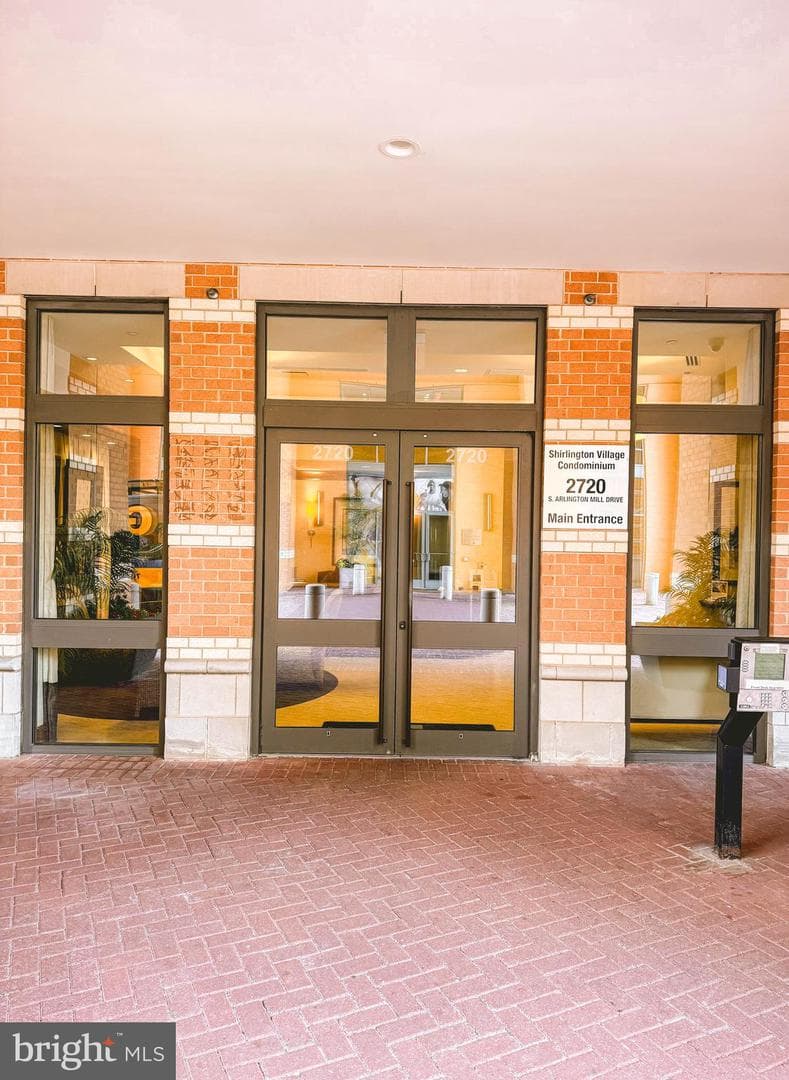 2720 S Arlington Mill Drive #509, Arlington