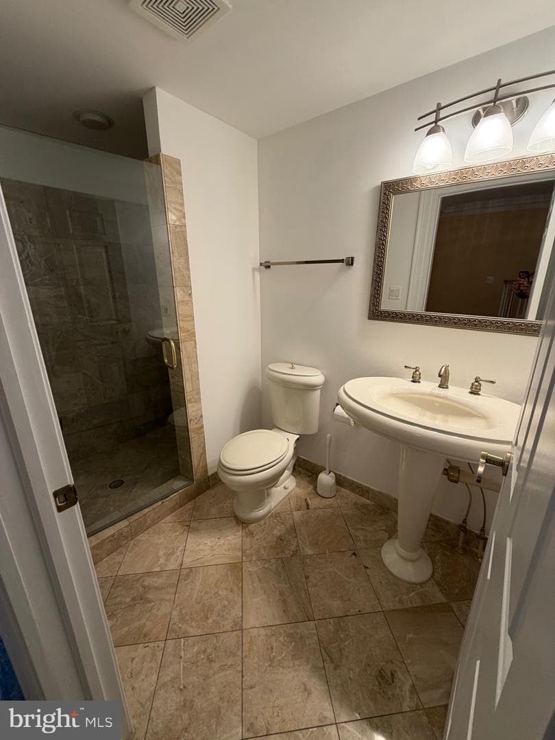 1335 N 14th Street N photo 39