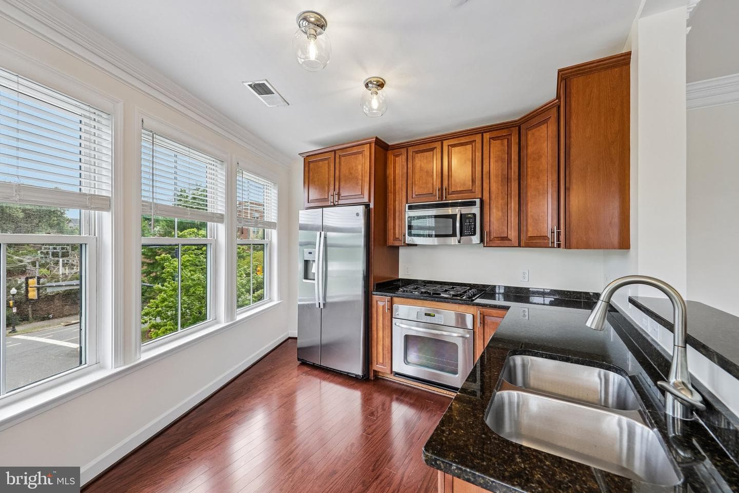 2101 N Monroe Street #215 photo 10