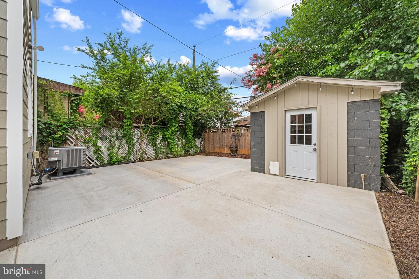 825 S Ivy Street photo 24