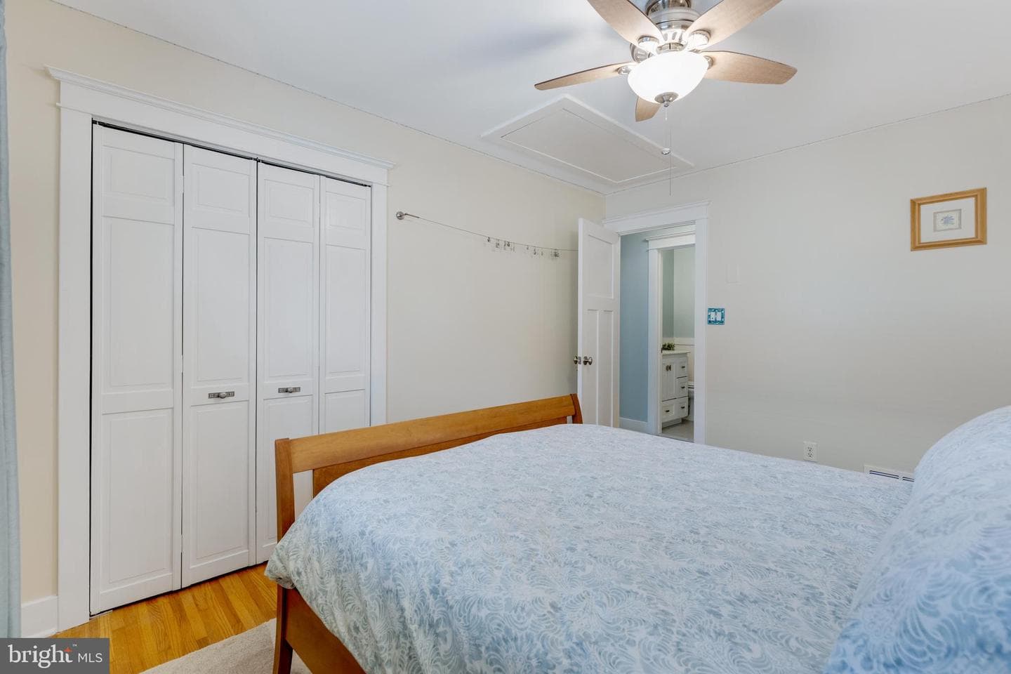 2207 N Kenmore Street photo 13