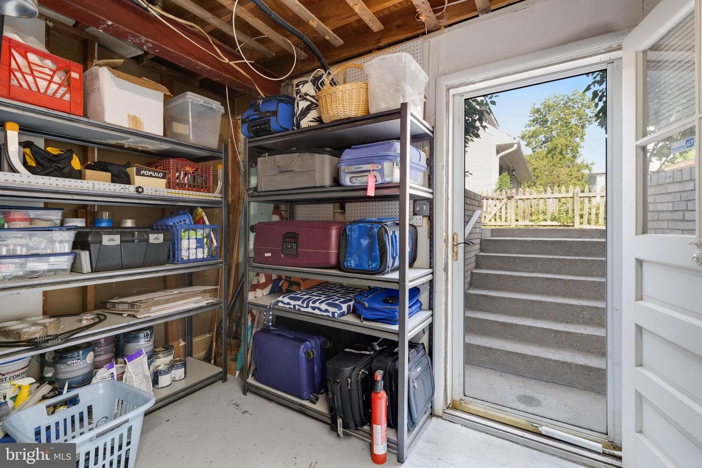 2207 N Kenmore Street photo 33
