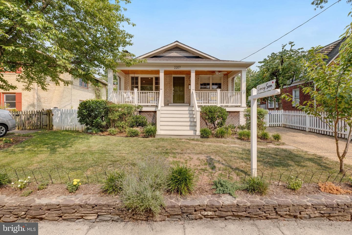 2207 N Kenmore Street photo 43