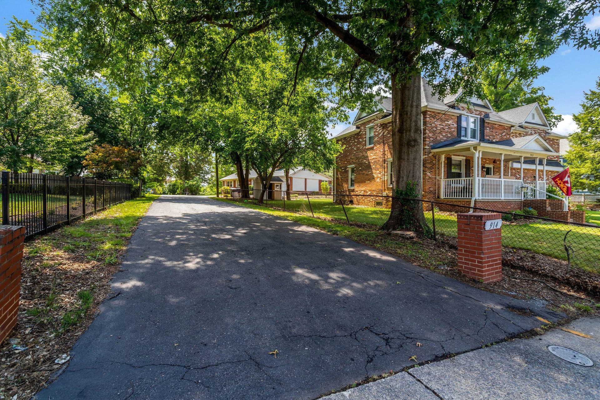 914 S Taylor Street photo 53