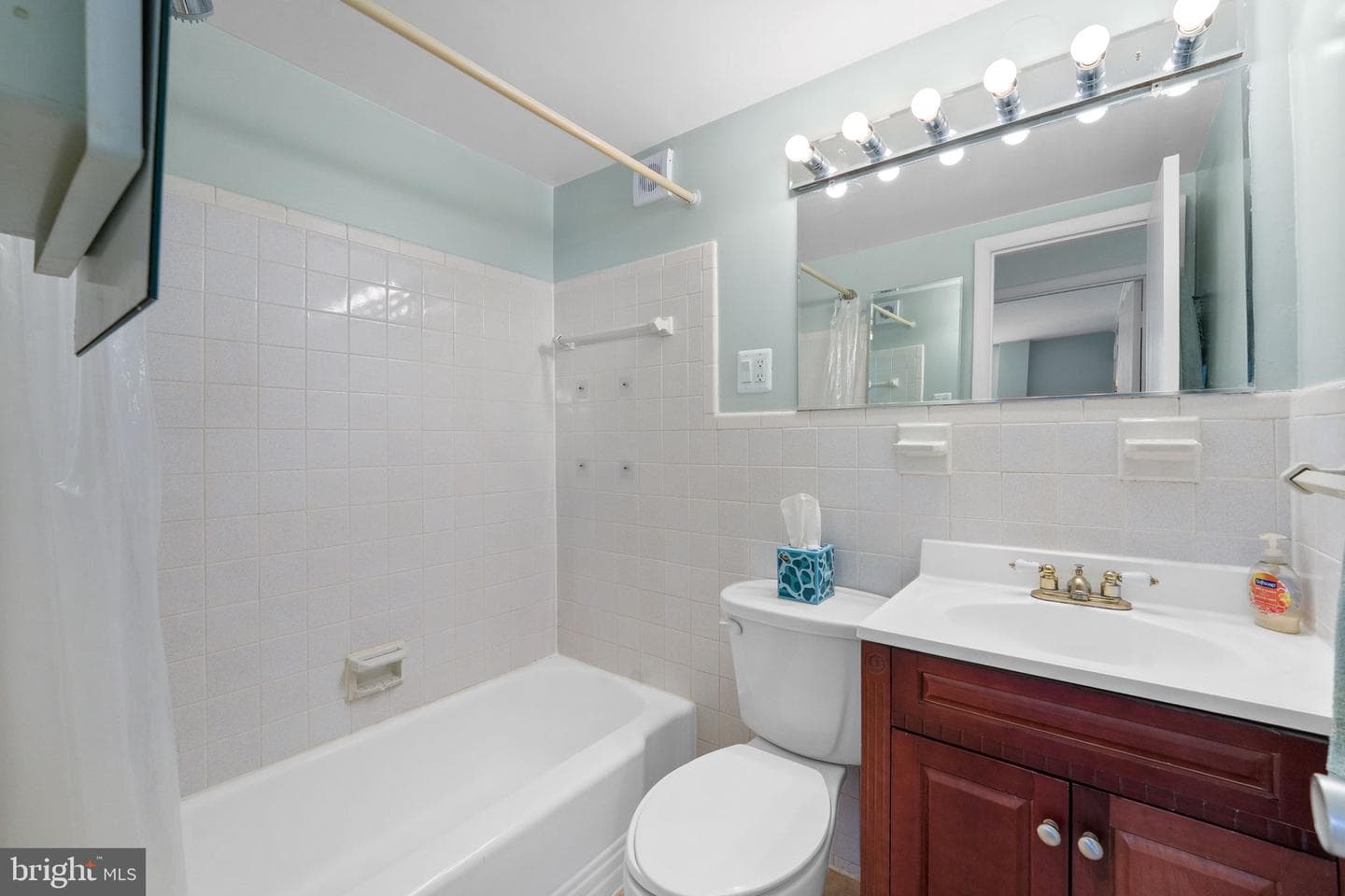 4343 Cherry Hill Rd # 306 photo 19