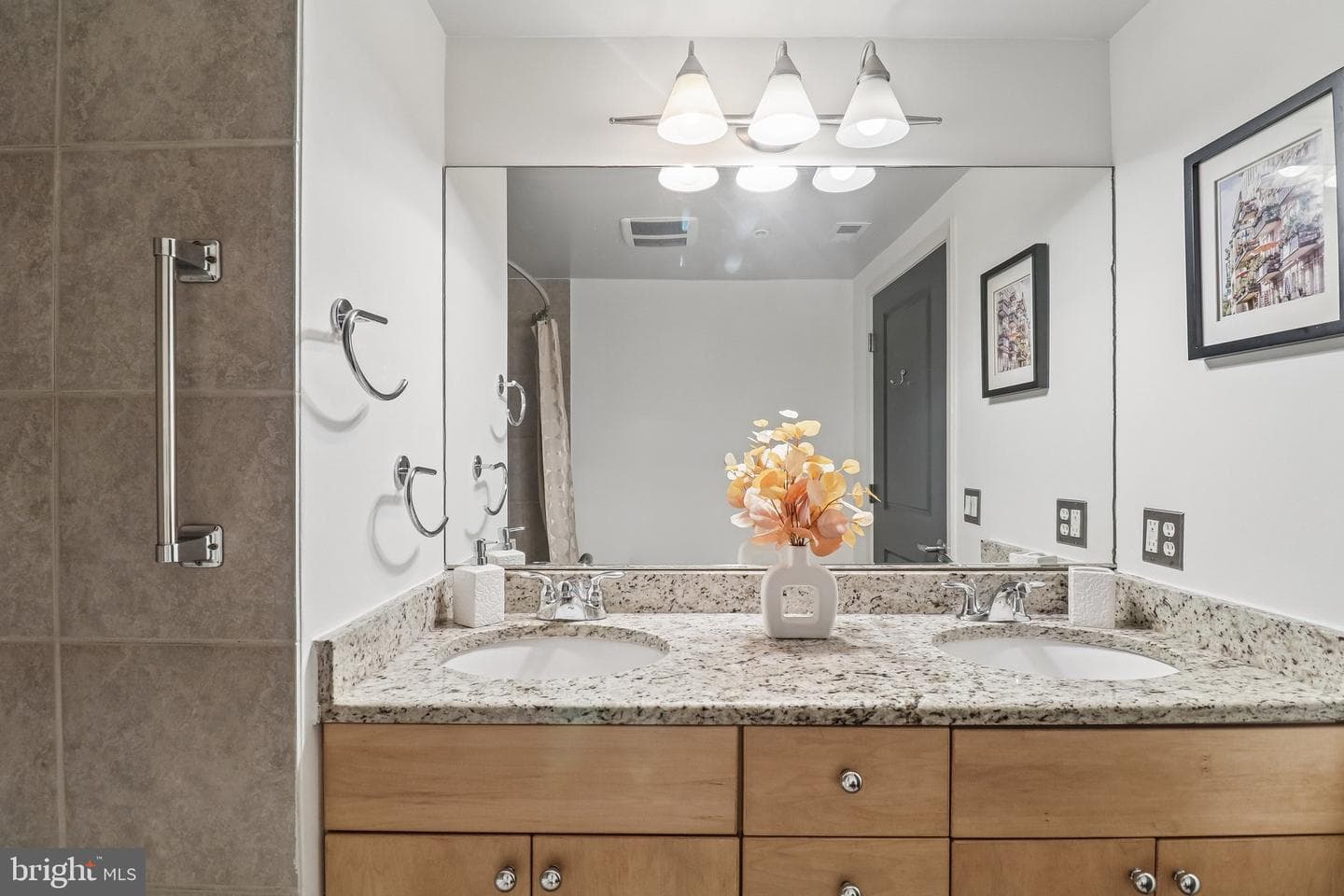 820 N Pollard Street #214 photo 27