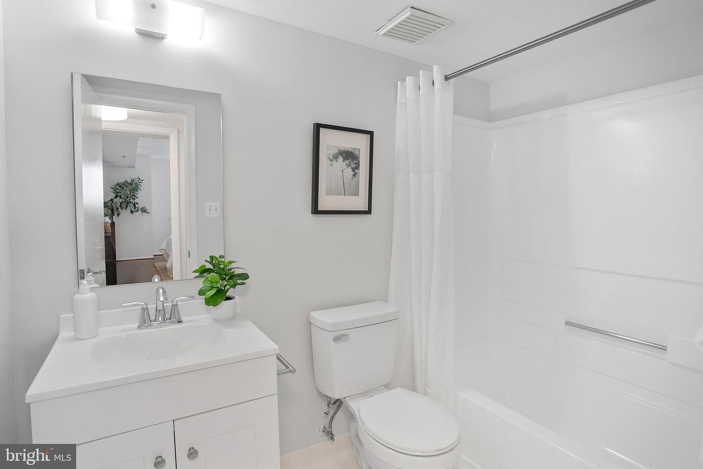 1001 N Vermont Street #1010 photo 16