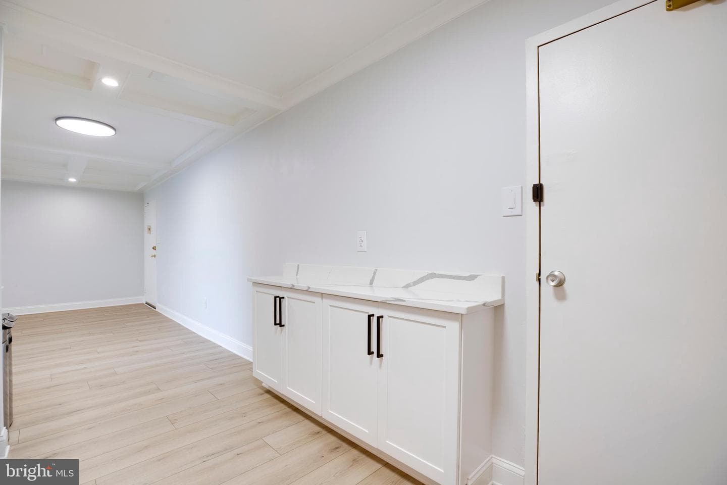 1300 Army Navy Drive #814 photo 12