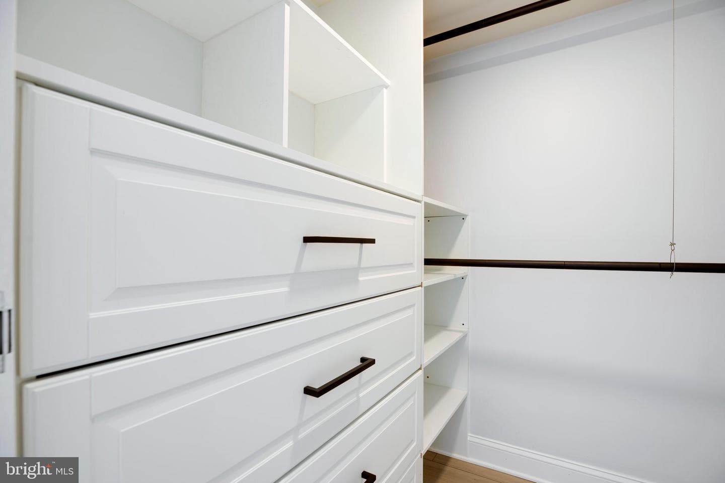1300 Army Navy Drive #814 photo 29