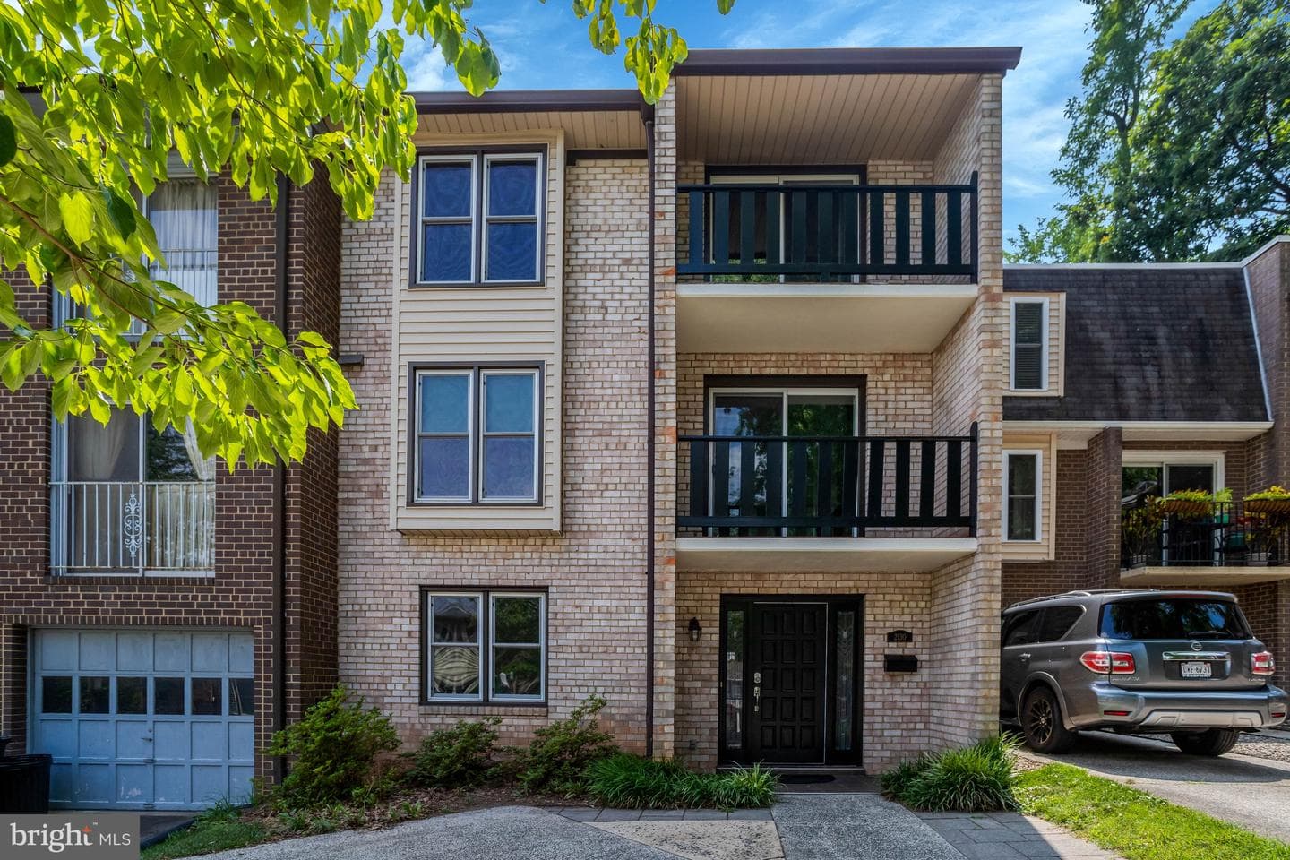 2130 Military Road, Arlington