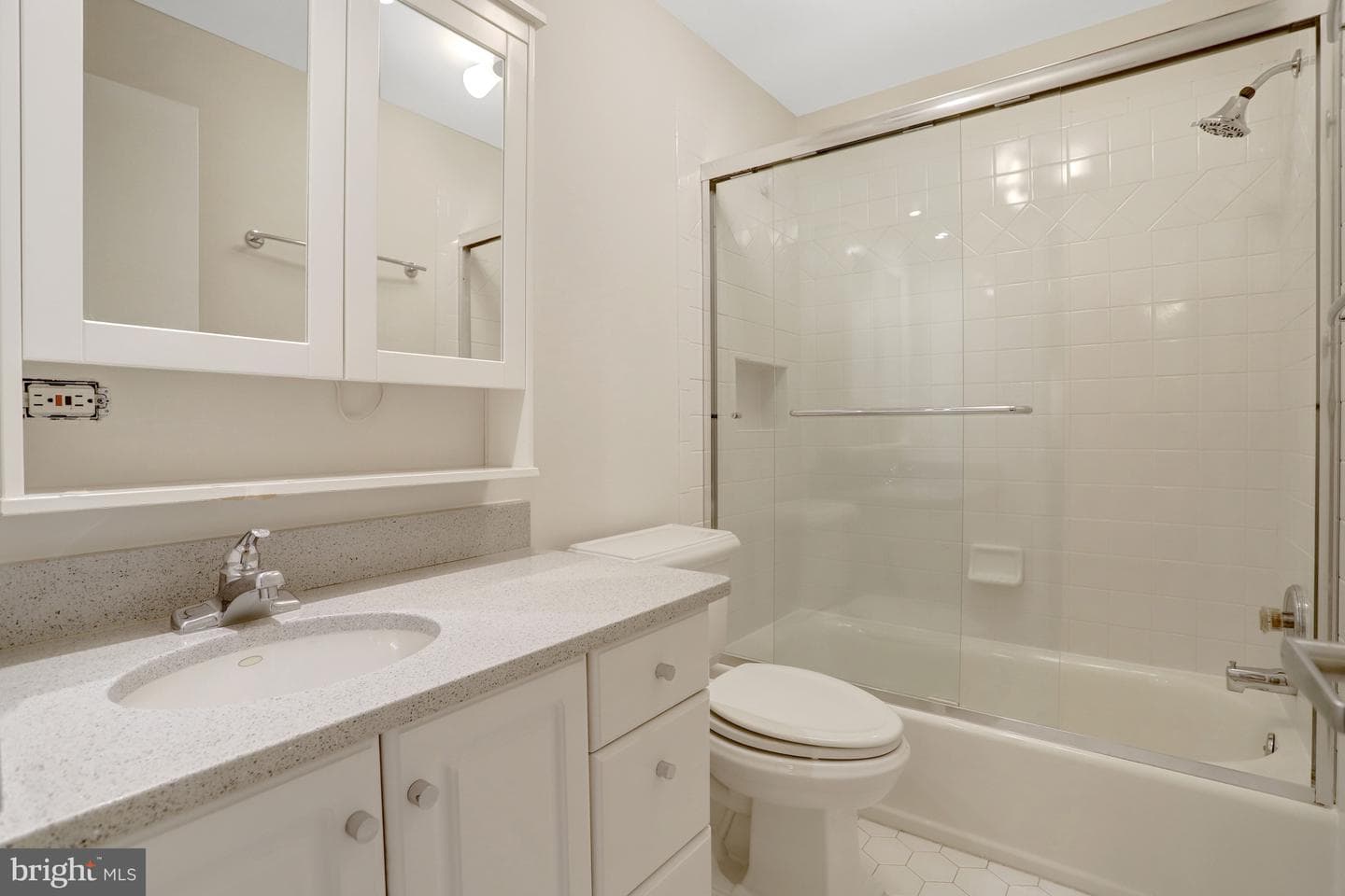 2130 Military Road photo 54