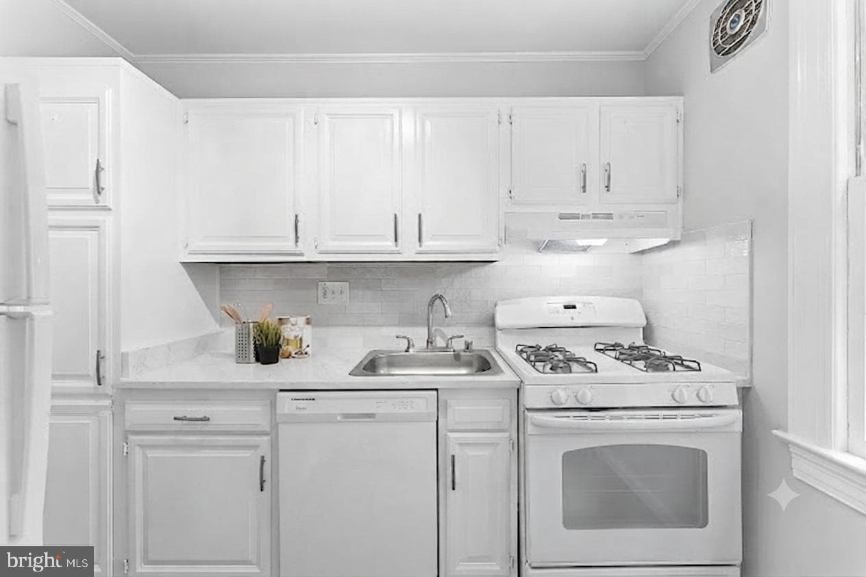 1401 S Edgewood Street #498 photo 12
