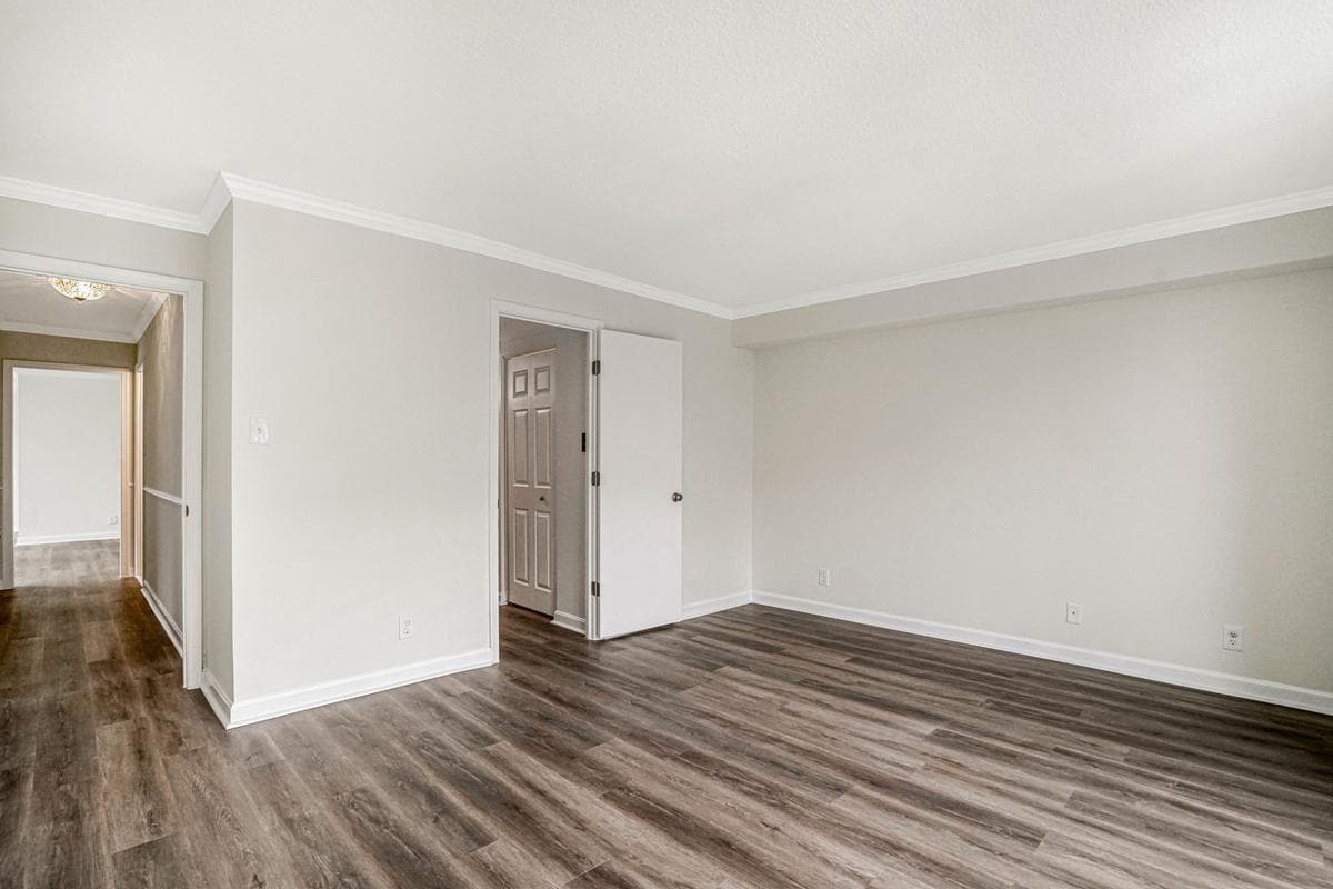 1401 N Rhodes Street #301 photo 26