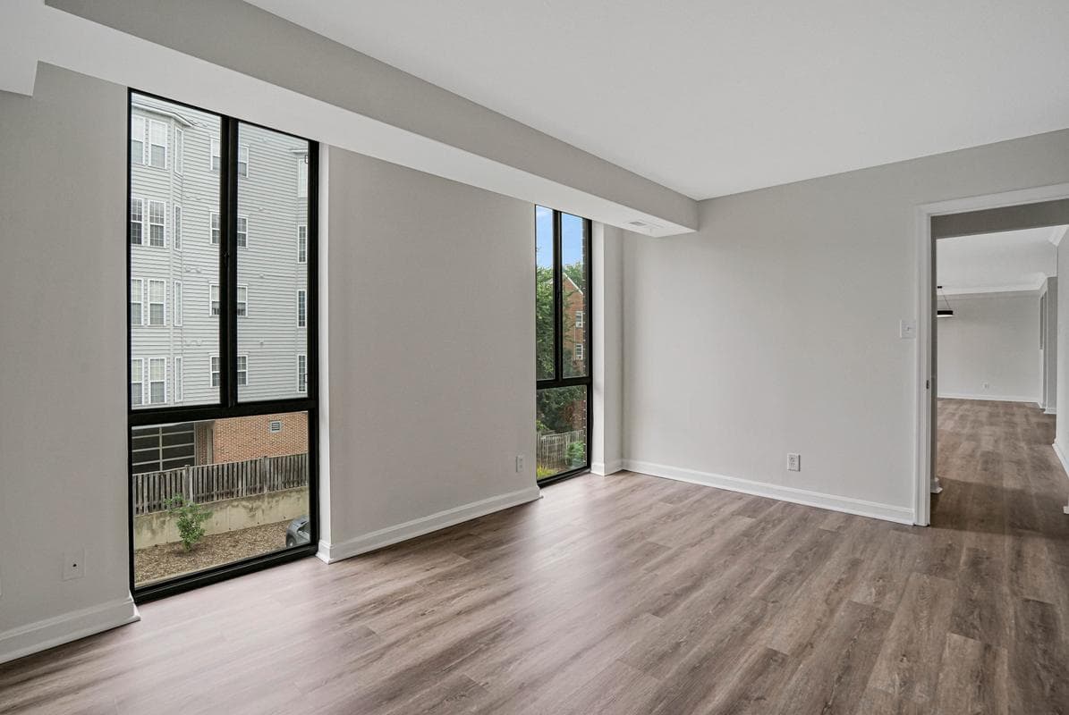 1401 N Rhodes Street #301 photo 35