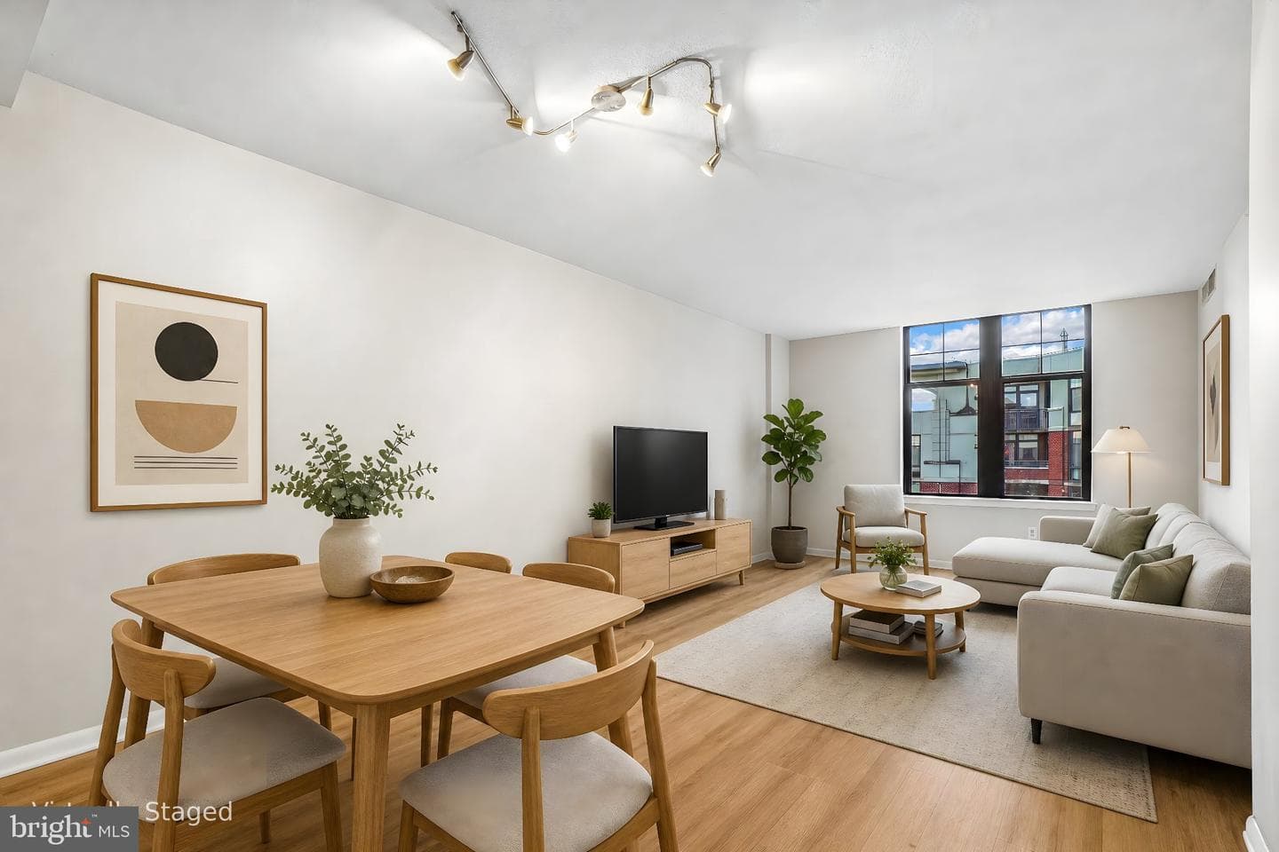 1021 Garfield Street #627 photo 6