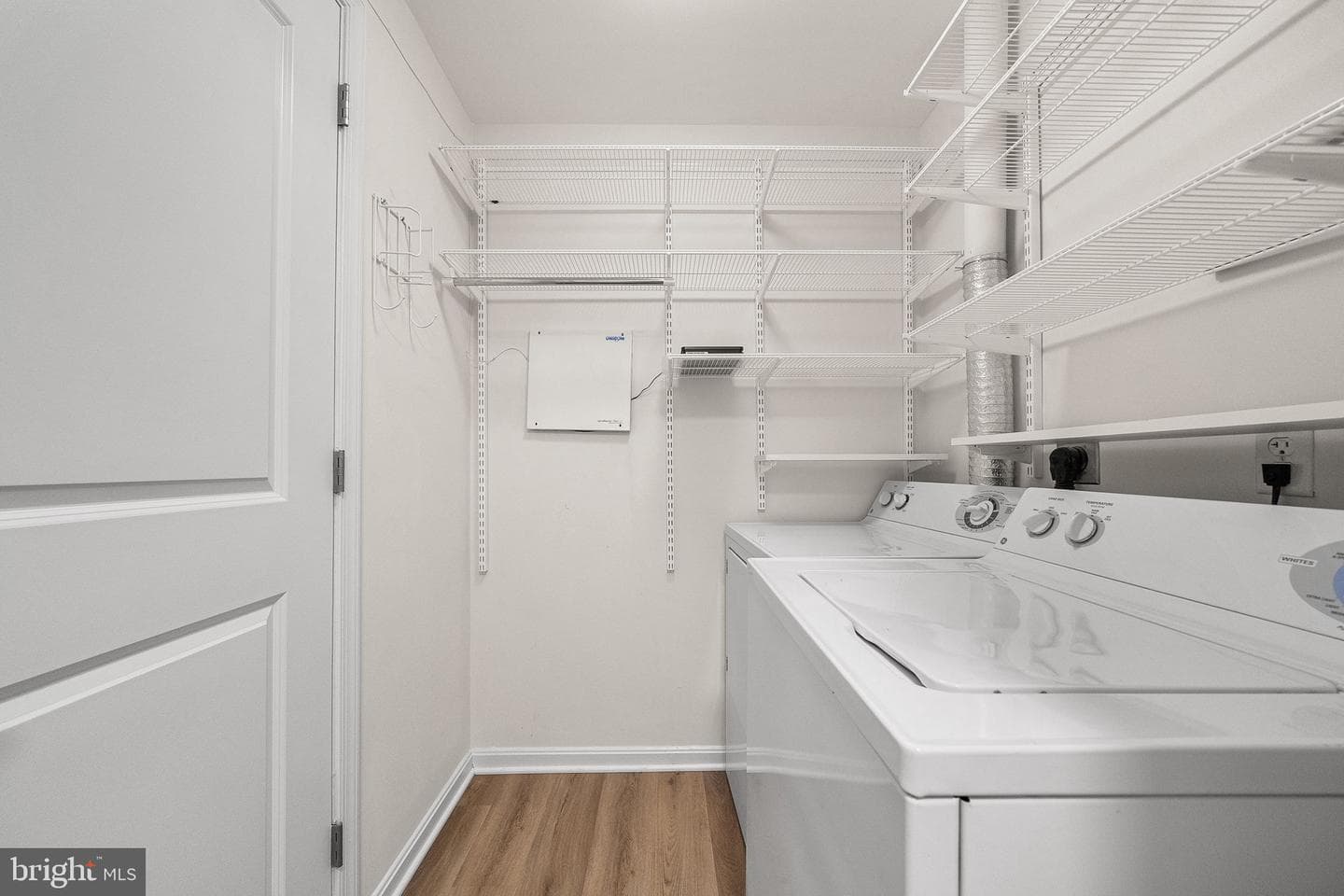 2720 S Arlington Mill Drive #914 photo 35