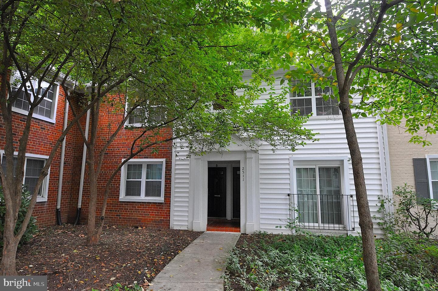 2511 S Walter Reed Drive #b, Arlington