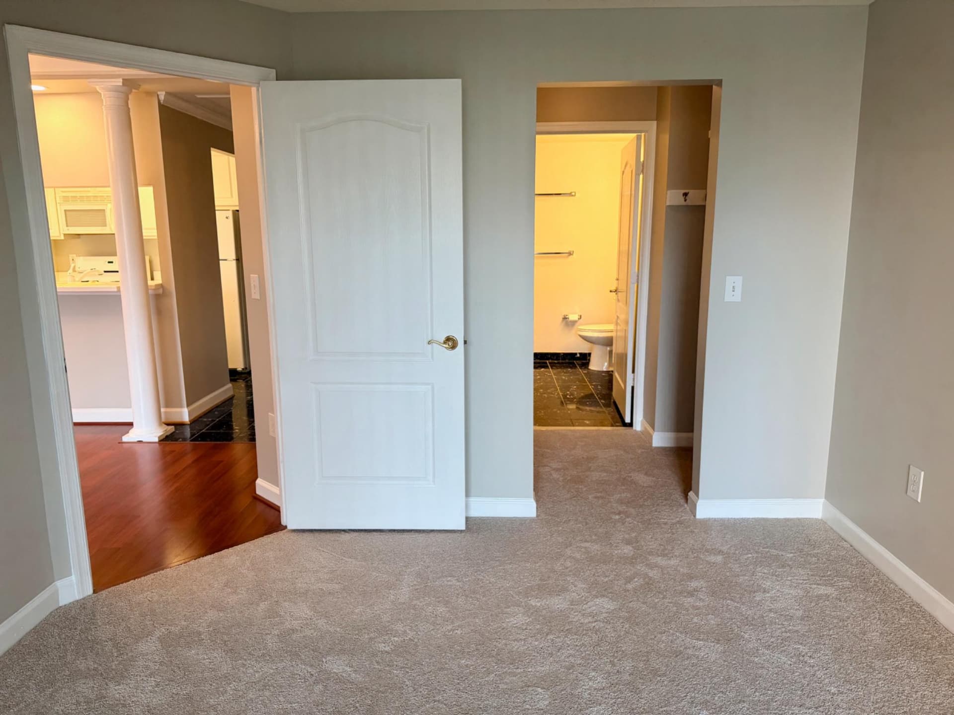 901 N Monroe Street #402 photo 11