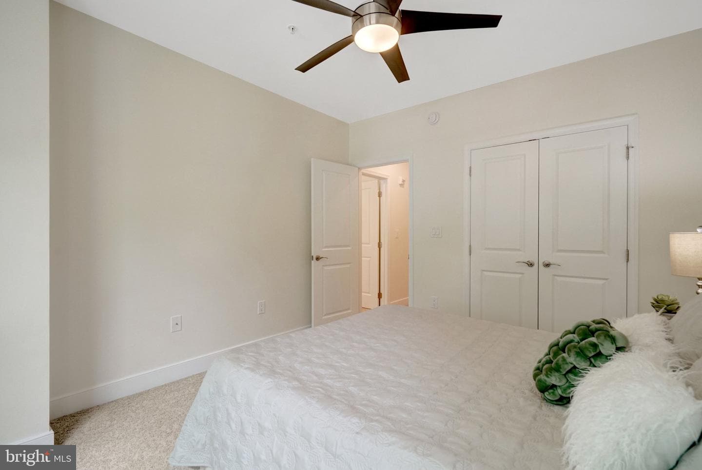 1418 N Rhodes Street #b106 photo 28