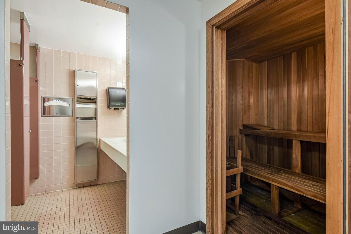1805 Crystal Drive #807s photo 34