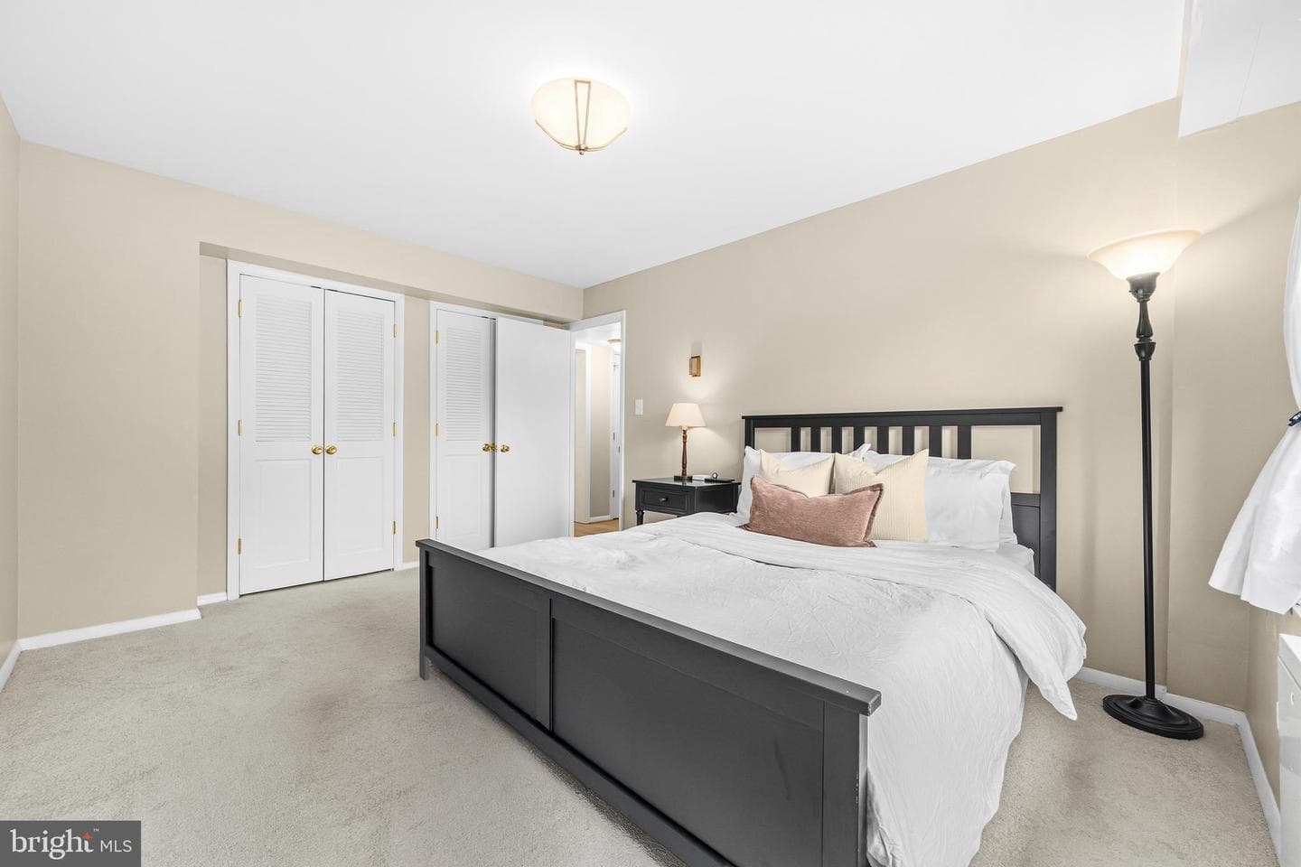 1502 S George Mason Drive #2 photo 16