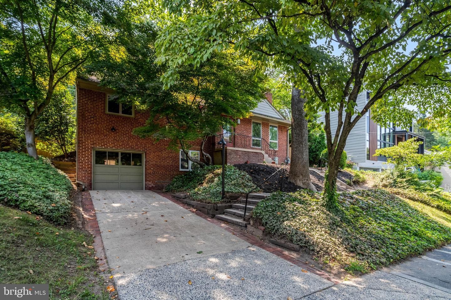 3548 Military Road, Arlington