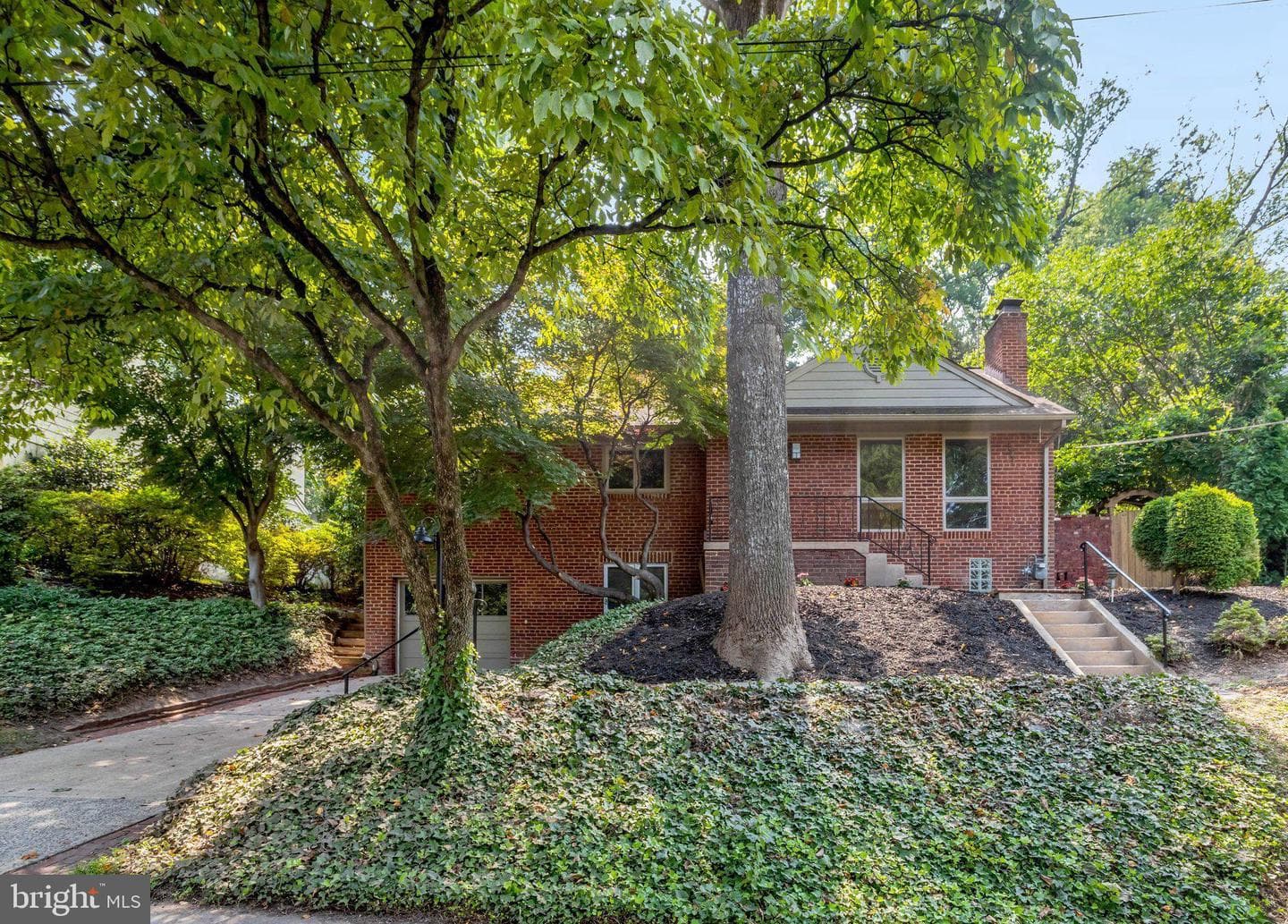 3548 Military Road, Arlington