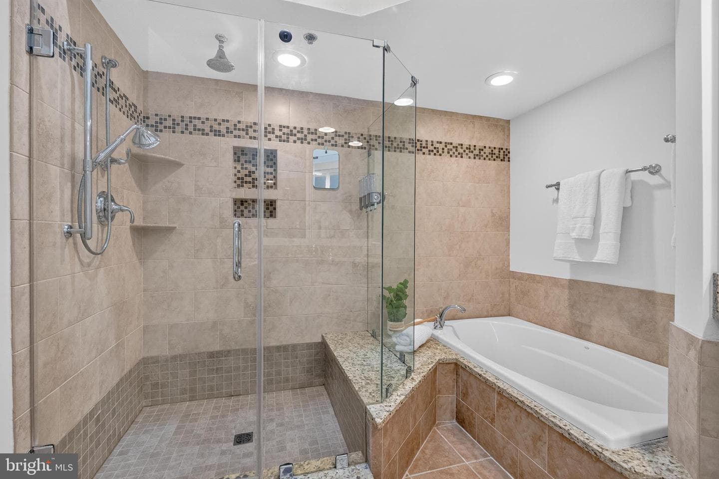2330 14th Street N #402 photo 23