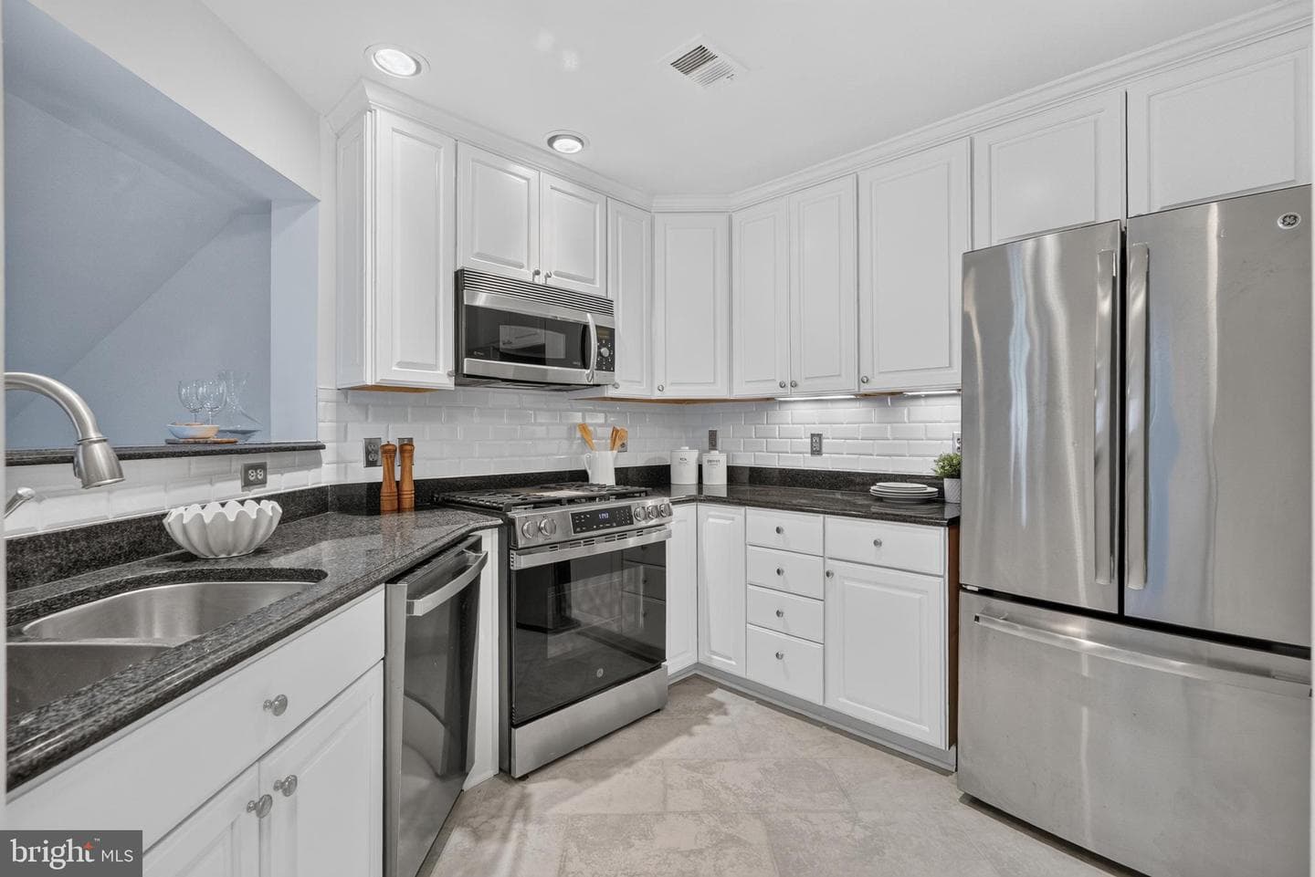 2330 14th Street N #402 photo 8