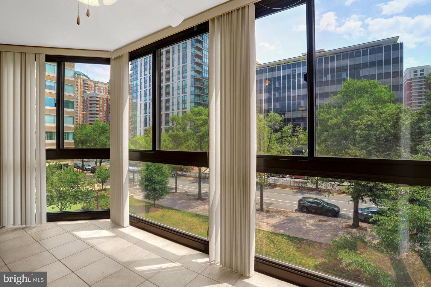 1001 N Randolph Street #302 photo 13