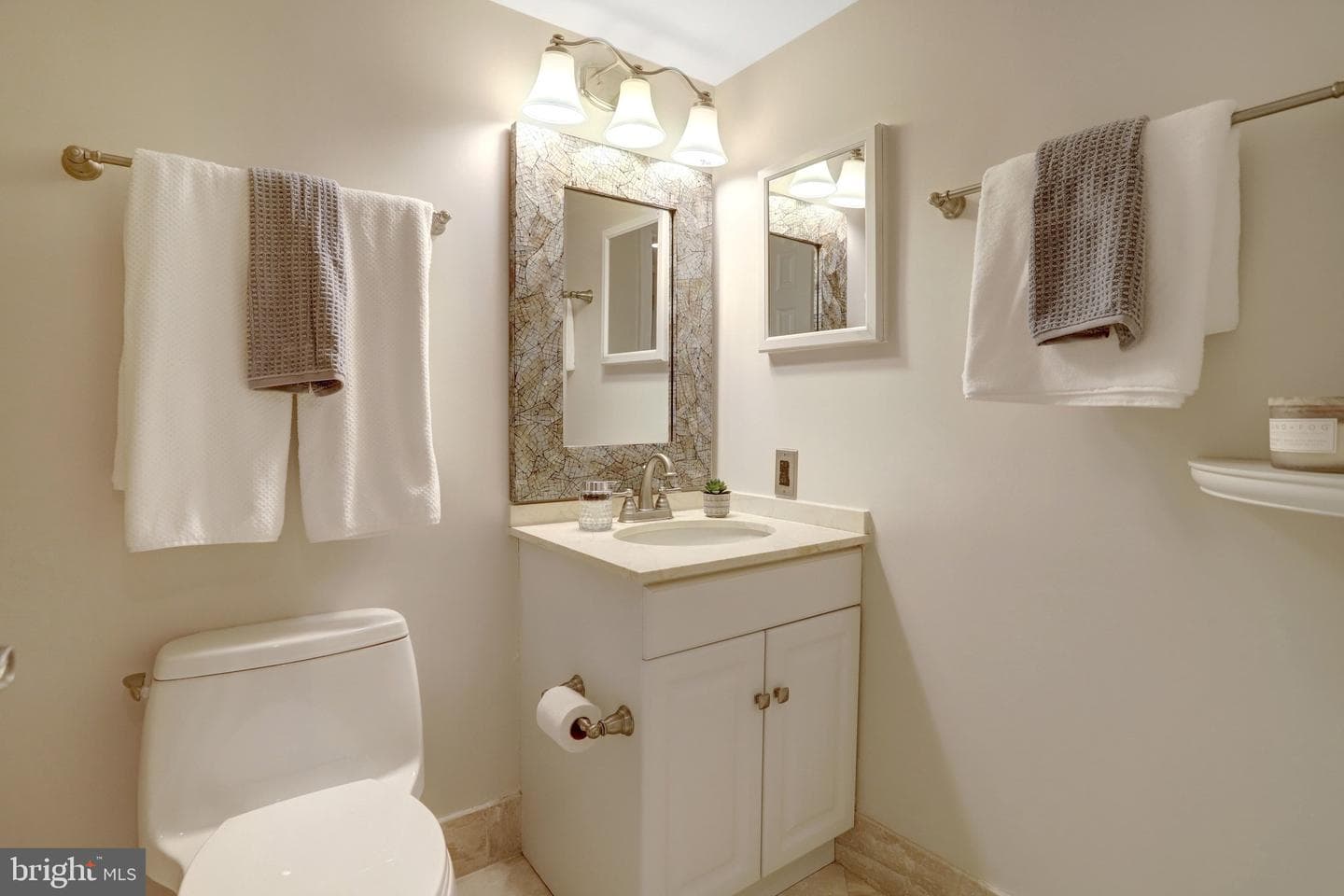 1001 N Randolph Street #302 photo 24