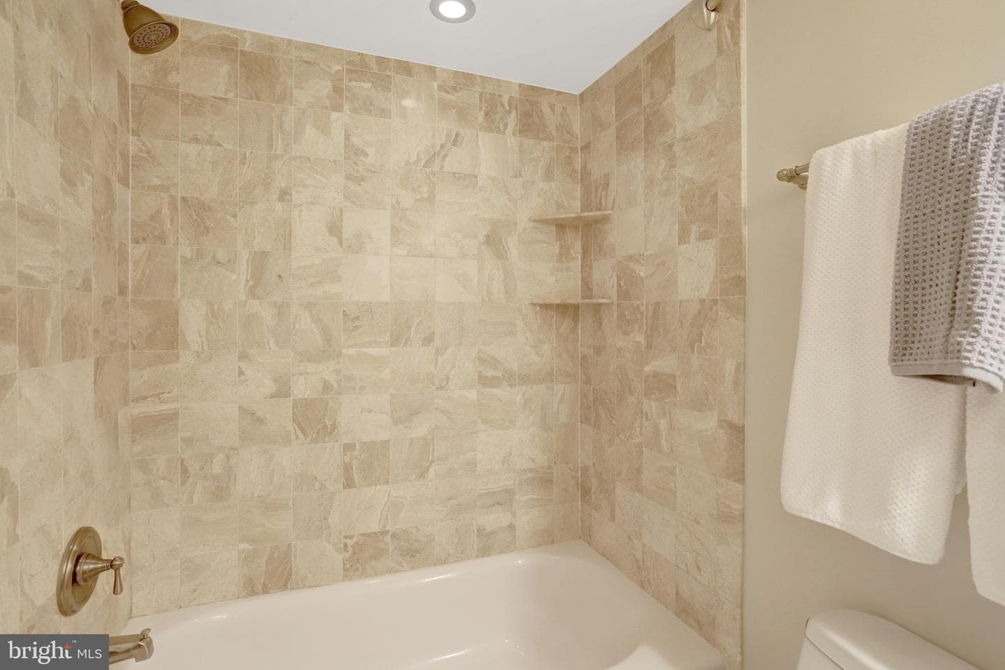 1001 N Randolph Street #302 photo 26