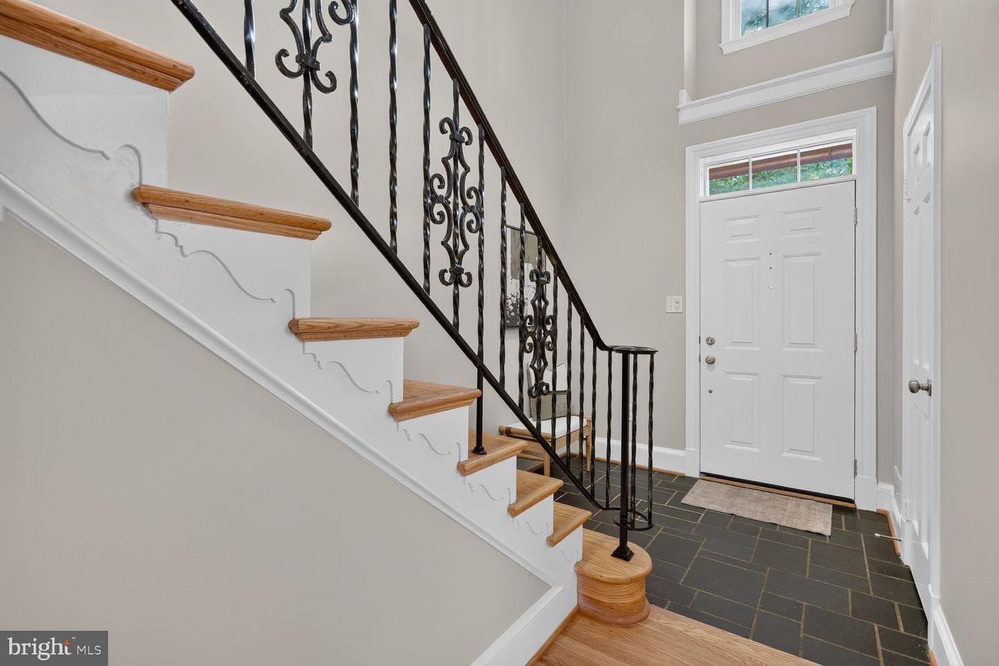 1303 N Lynnbrook Drive N photo 3
