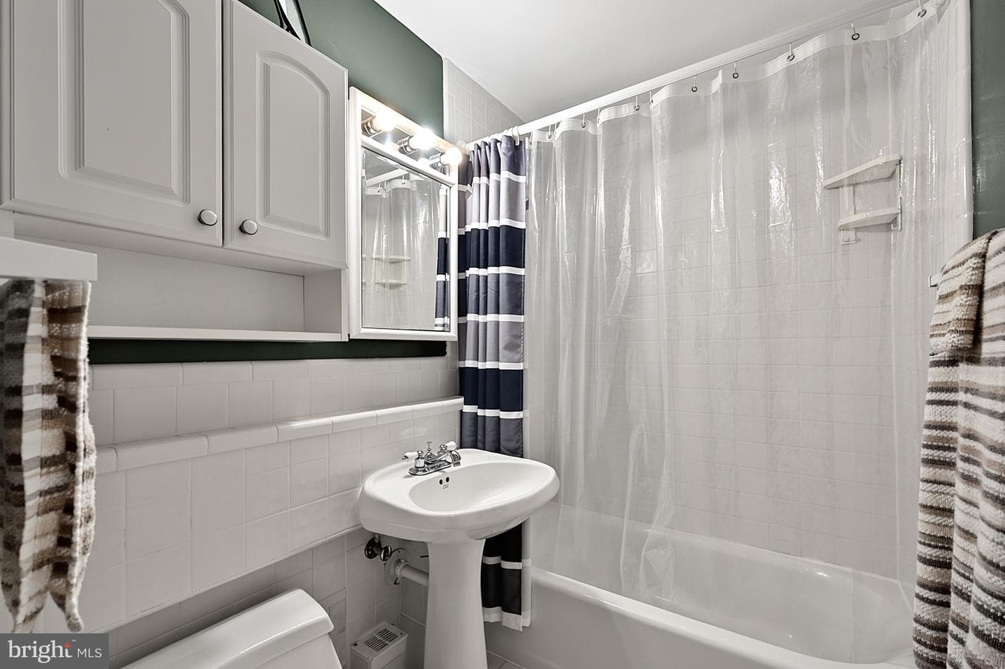 1121 Arlington Boulevard #206 photo 17