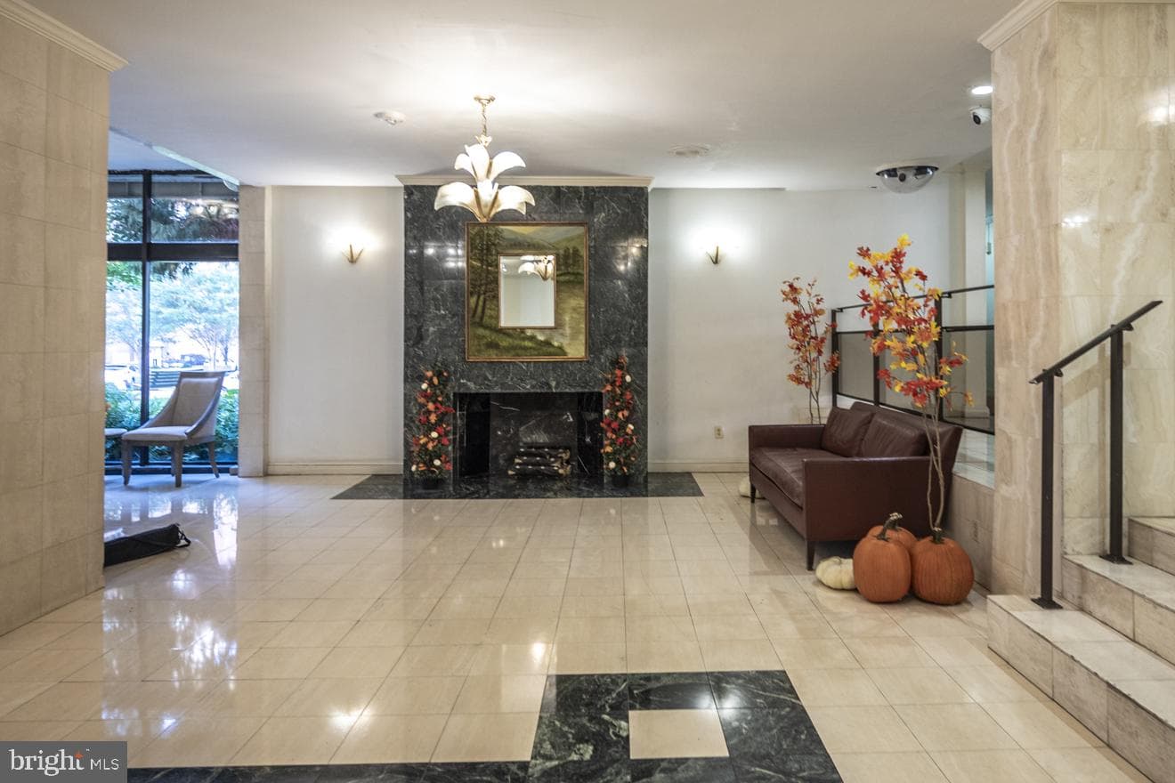 1121 Arlington Boulevard #206 photo 44