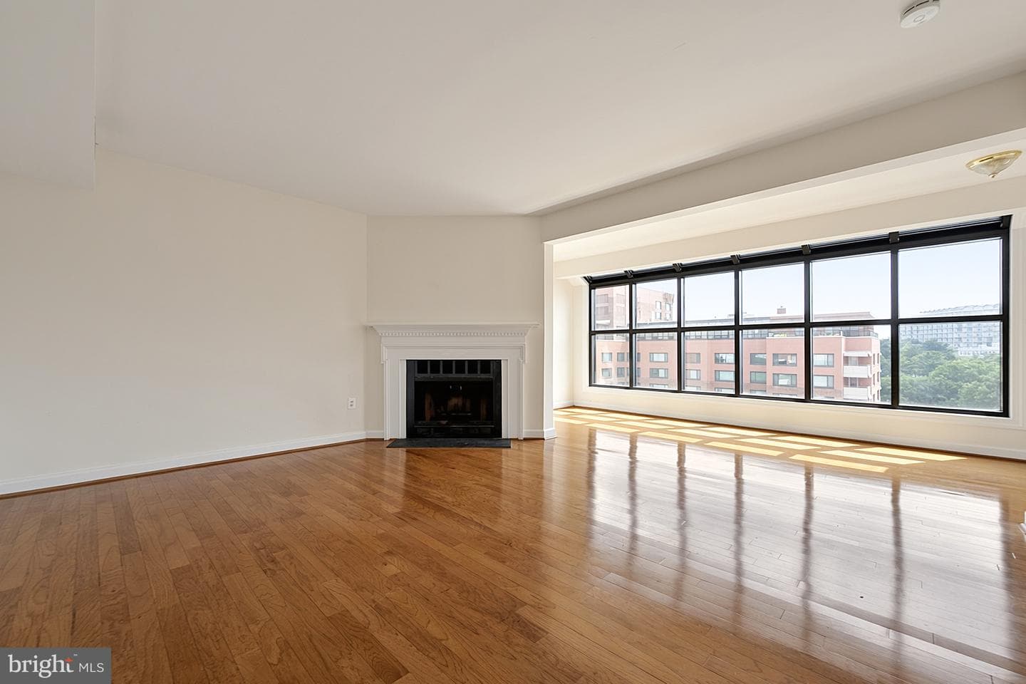 1021 Arlington Boulevard #1212 photo 5