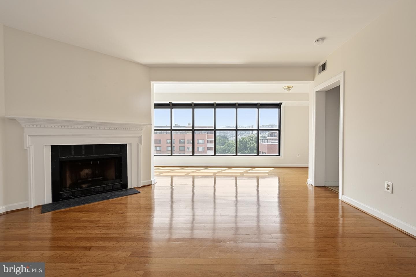 1021 Arlington Boulevard #1212 photo 6