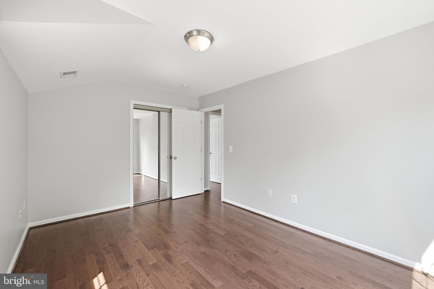 1625 S Taylor Street photo 38