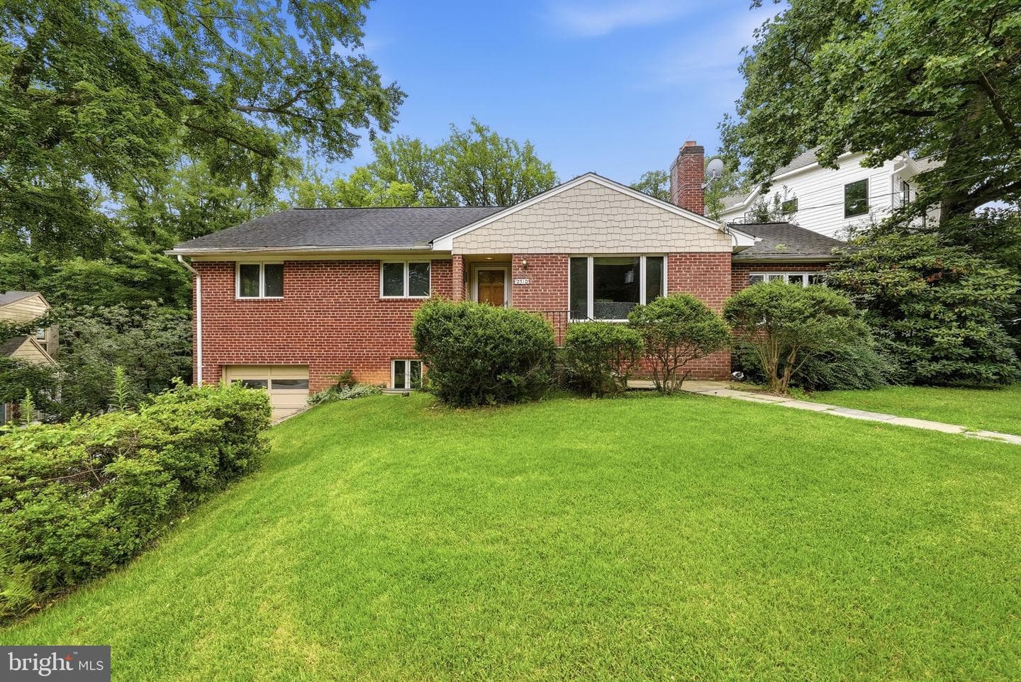 2510 N Upland Street, Arlington
